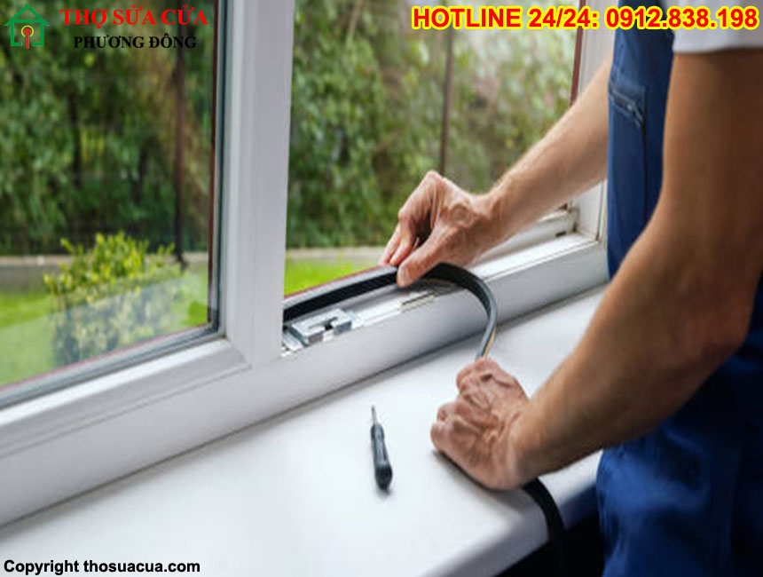 Bảo trì cửa sổ định kỳ