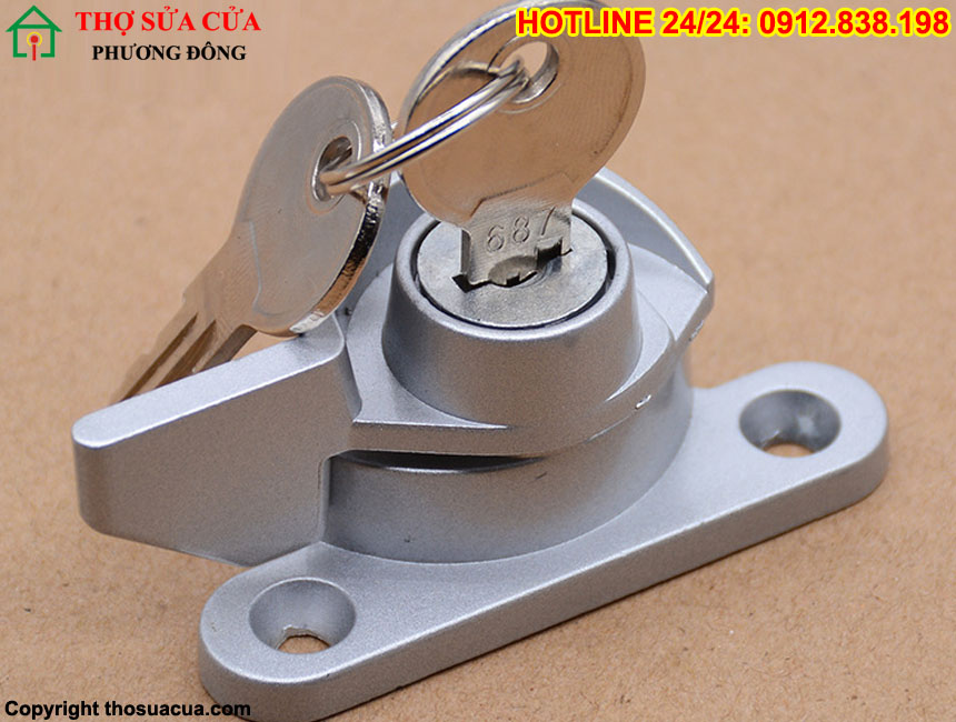 Ổ khóa cửa lùa nhôm kính