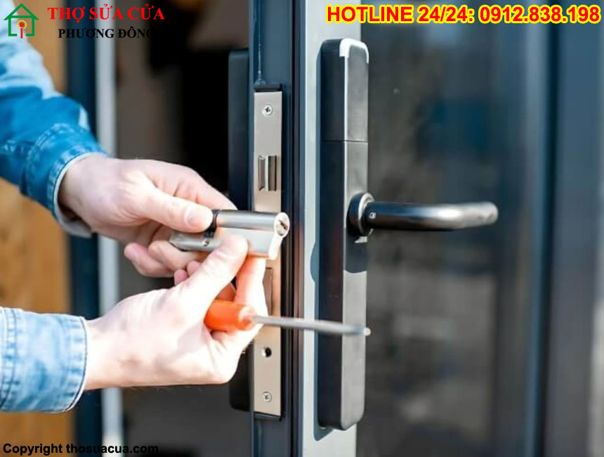 Cách sửa khóa cửa điện tử