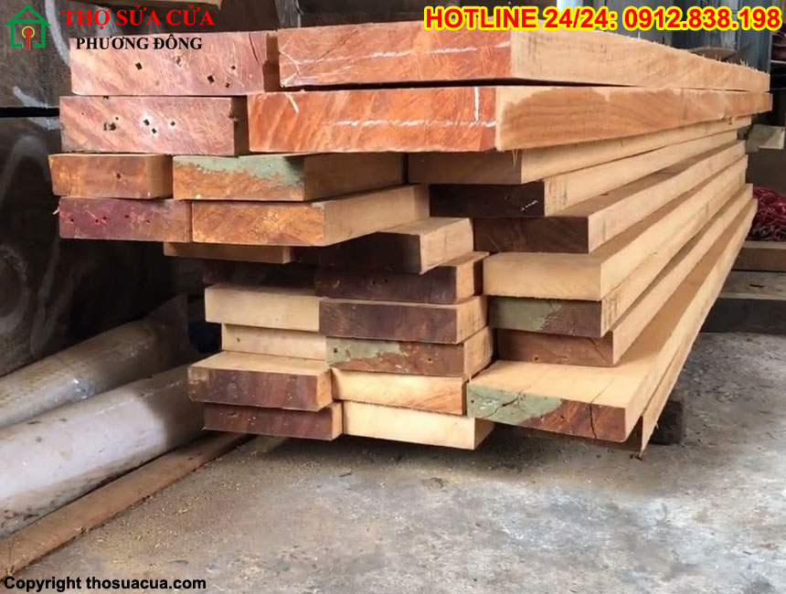 Gỗ tự nhiên nào làm khuôn cửa nhà