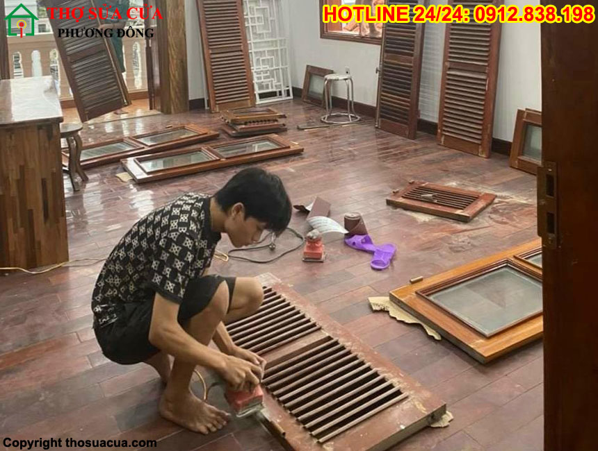 Có nên sử dụng dịch vụ sơn đồ gỗ tại nhà