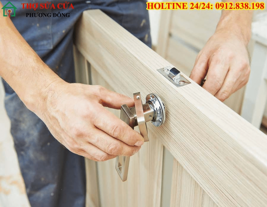 Sửa chữa cửa gỗ