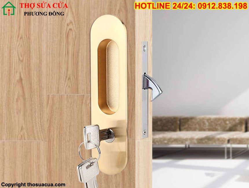 Cách lắp khóa cửa gỗ