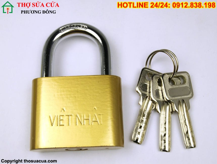 Cách thay ổ khóa cửa gỗ