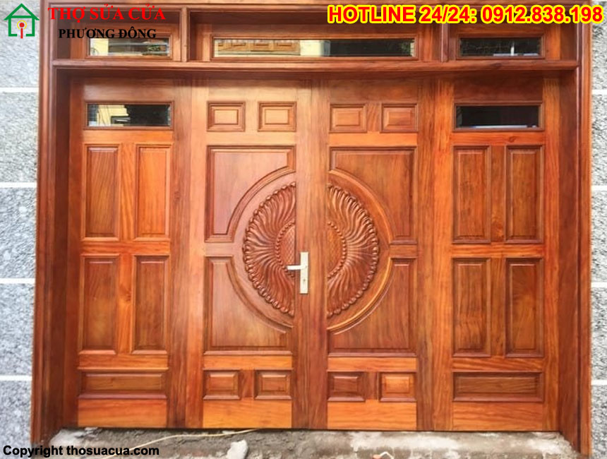 Cửa gỗ 4 cánh