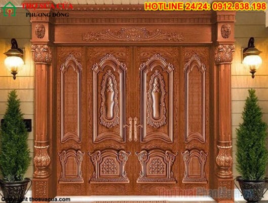 Cửa gỗ 4 cánh