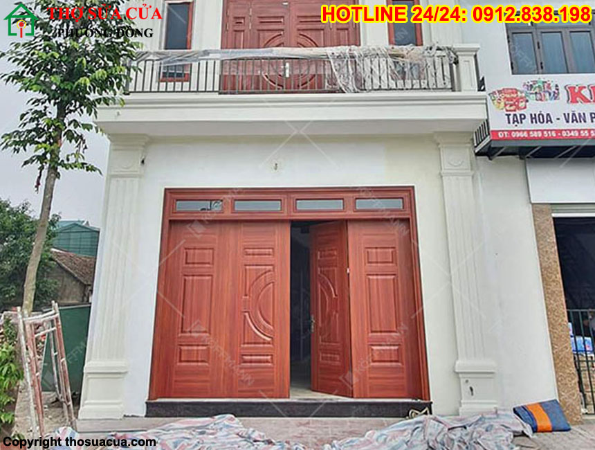 Cửa gỗ nhà ống