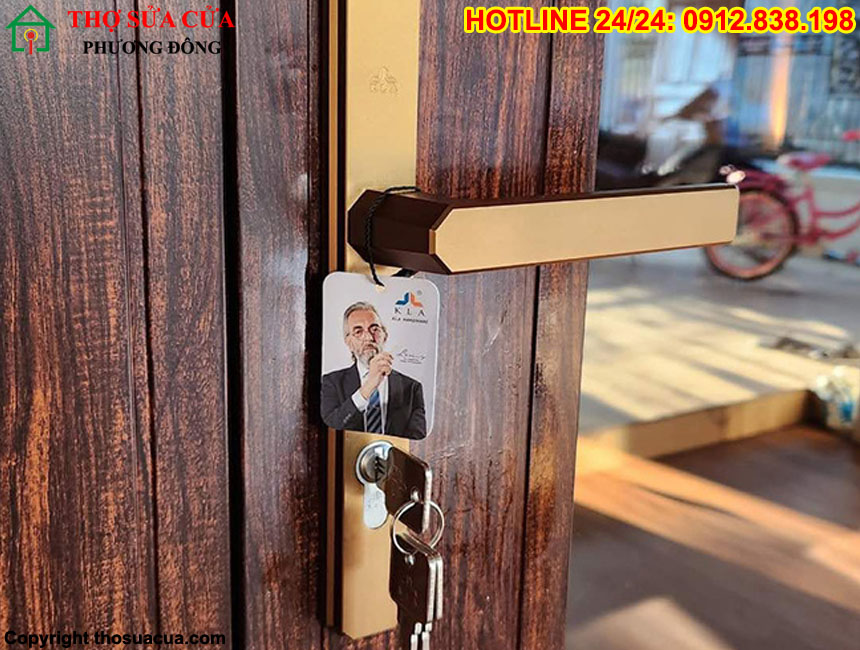Cửa nhôm Xingfa giả gỗ