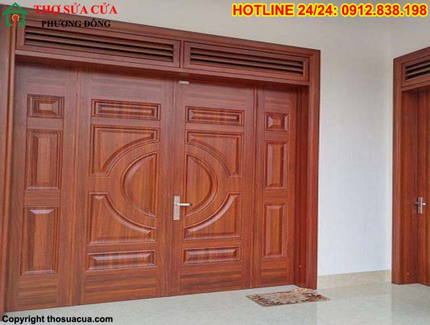 Cửa sắt 4 cánh giả gỗ