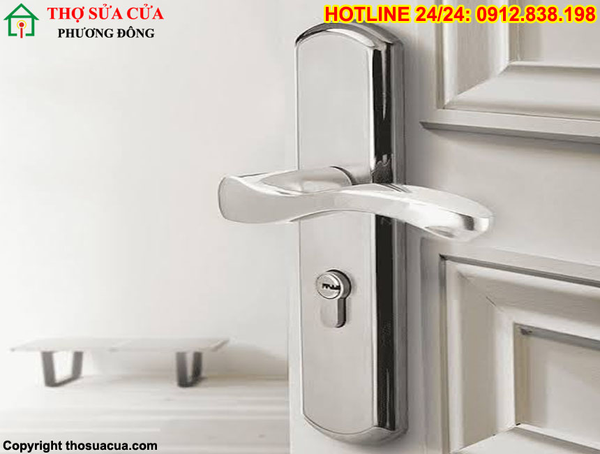 Khóa cửa inox