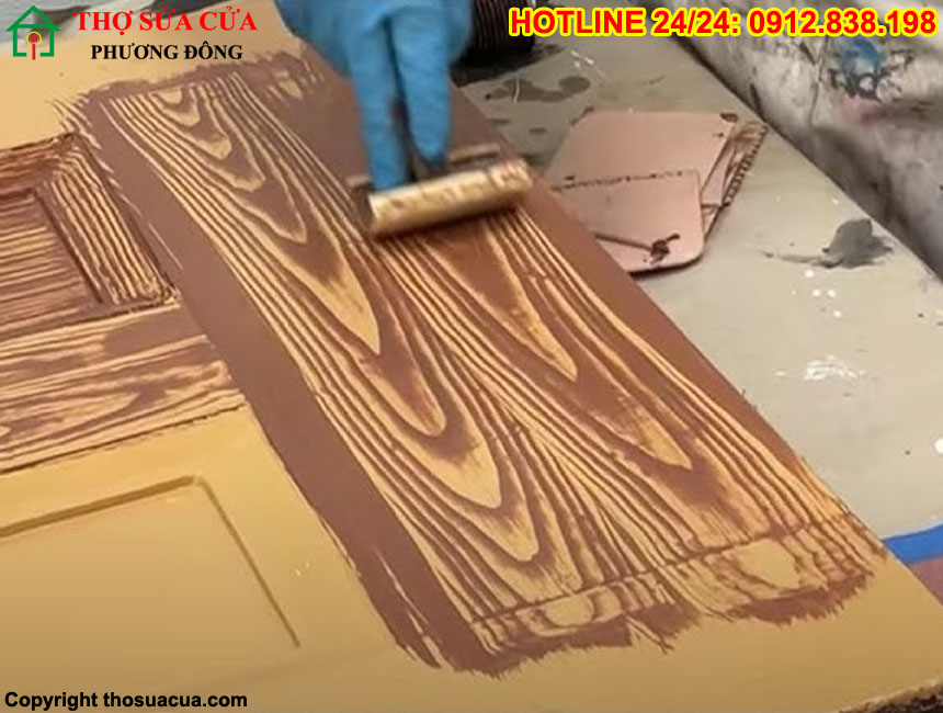 Màu sơn cửa sắt giả gỗ