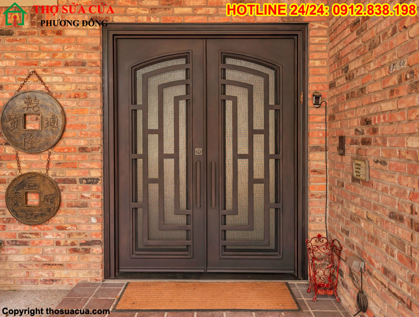 Màu sơn cửa sắt giả gỗ