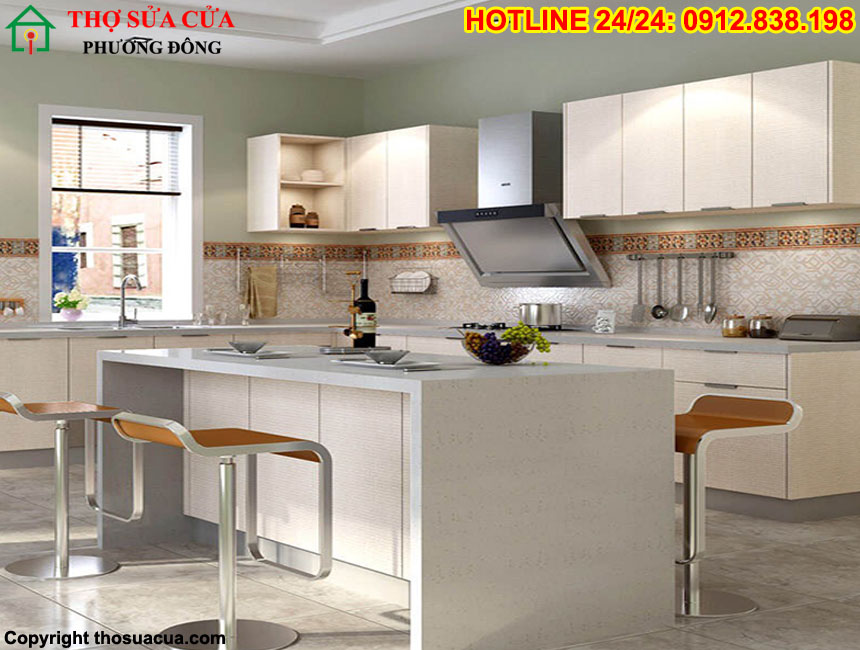 Tủ bếp gỗ công nghiệp