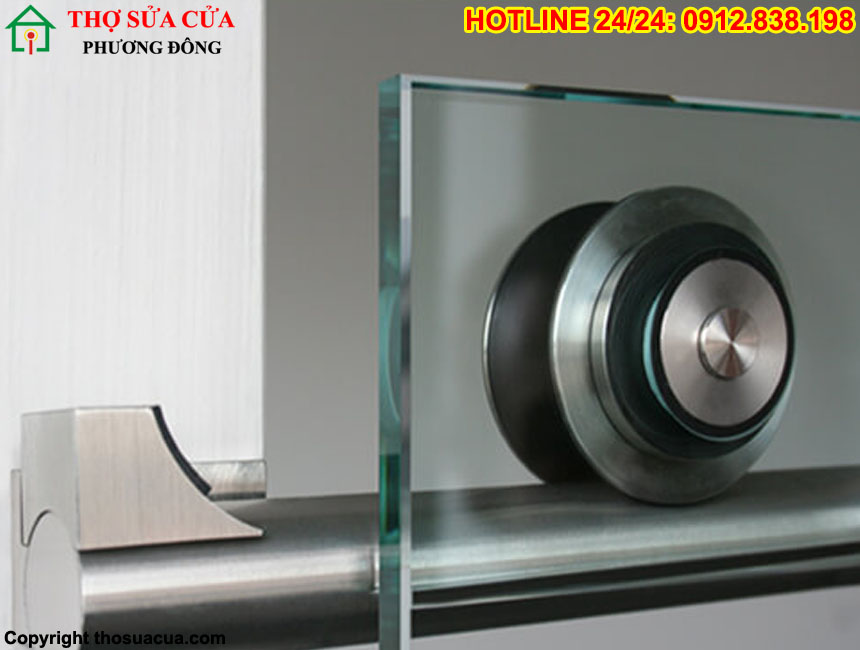 Cửa kính lùa ray Inox