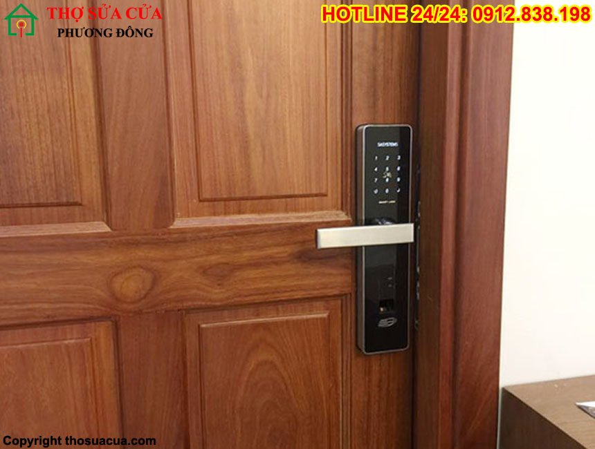 Khóa vân tay cho cửa gỗ