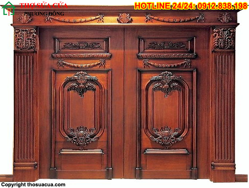 Cửa gỗ Royal