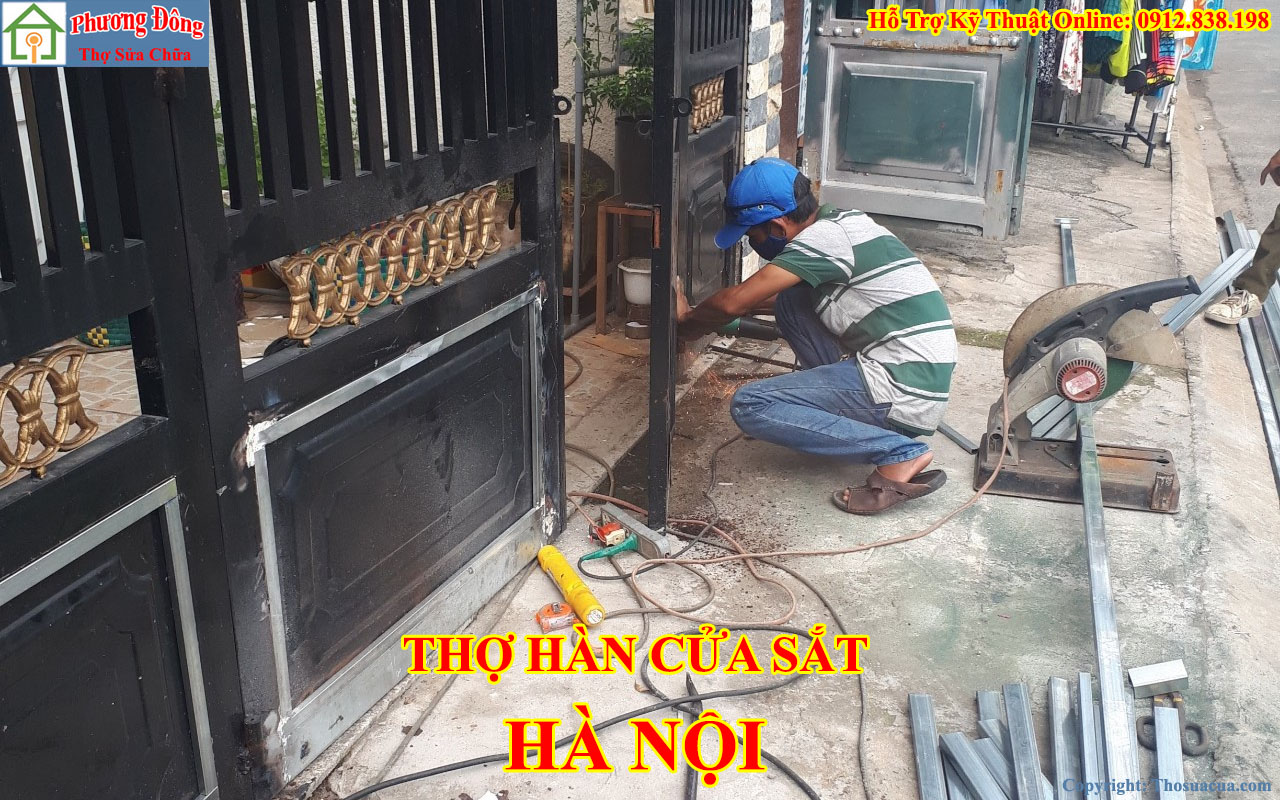 Thợ hàn cửa sắt bị bung tại Hà Nội