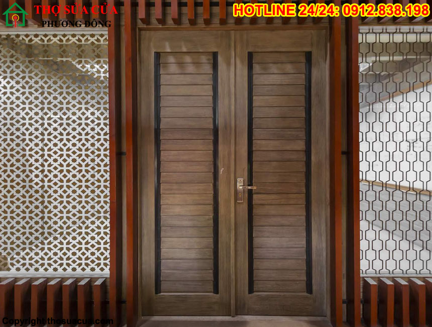 Cửa lá sách gỗ