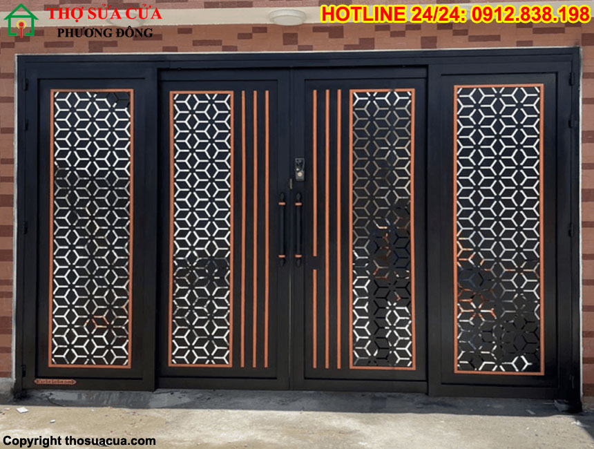 Mẫu cửa sắt 4 cánh đẹp