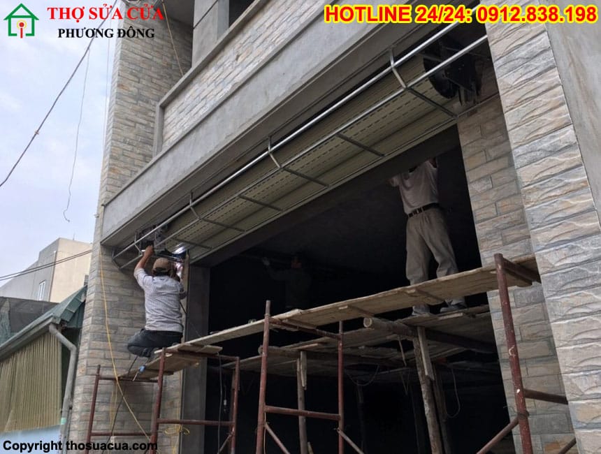 Xây tường để chờ lắp đặt cửa cuốn