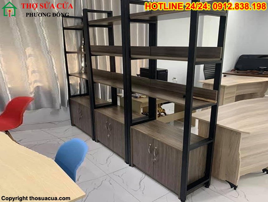 Kệ gỗ khung sắt 3 tầng