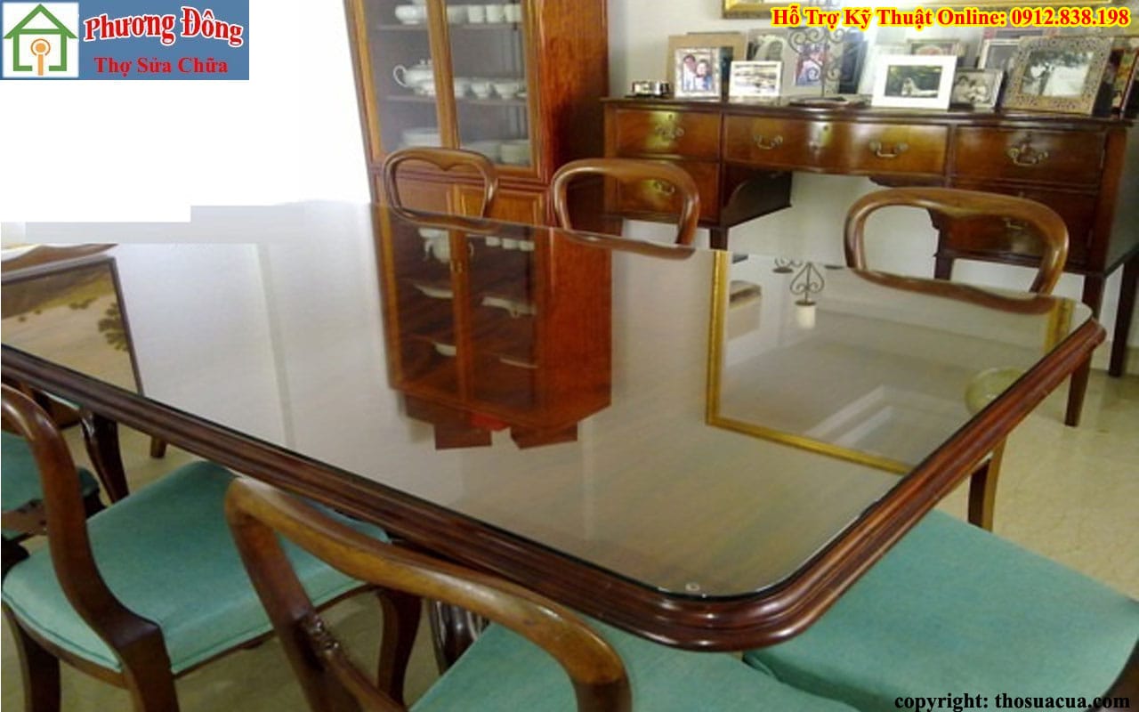 Thợ cắt kính mặt bàn tại Liên Chiểu