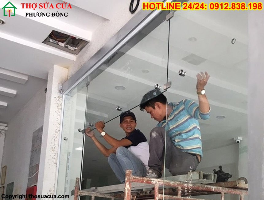 Lắp sửa cửa kính cường lực tại Hà Nội