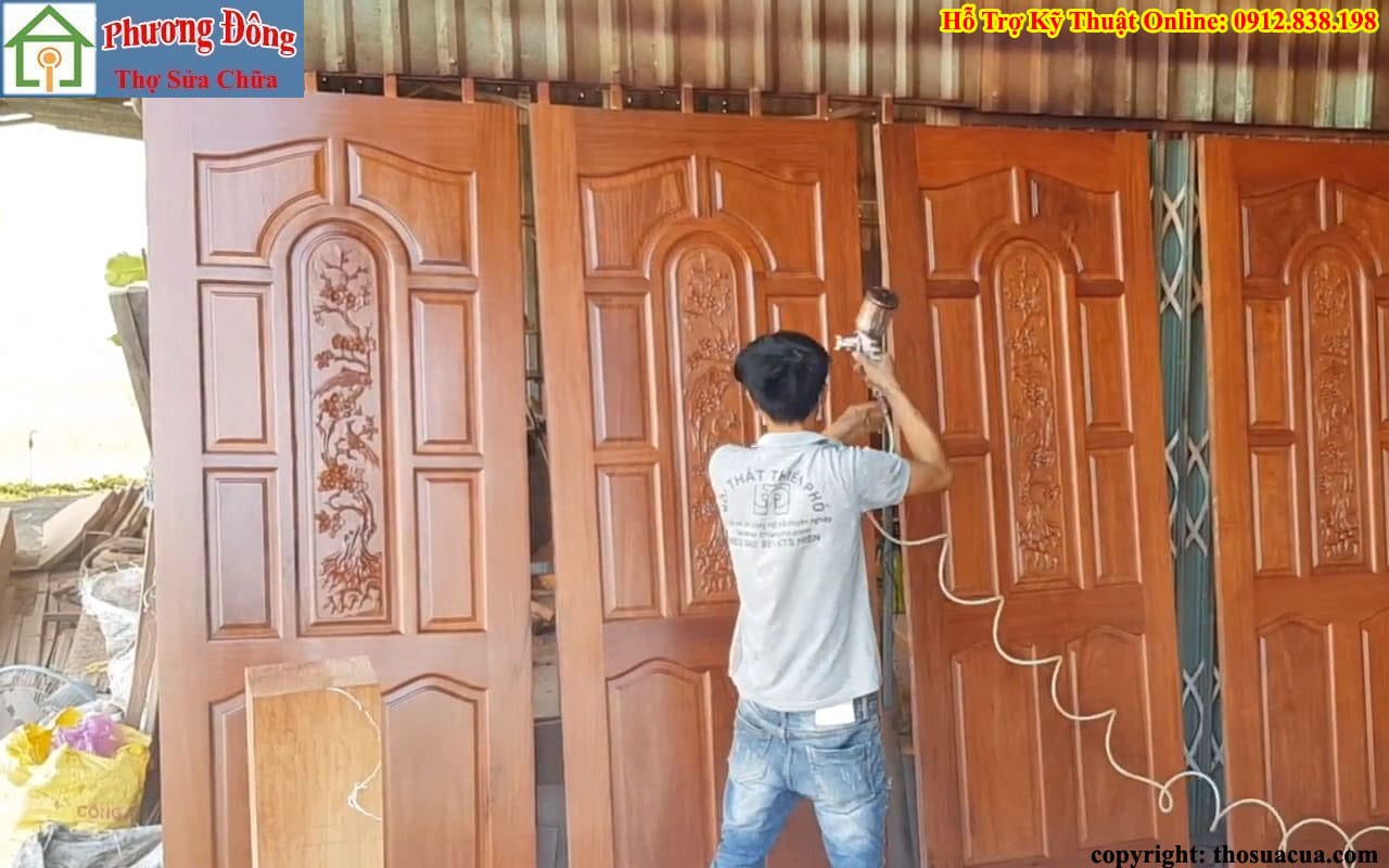Sửa cửa gỗ tại Đống Đa