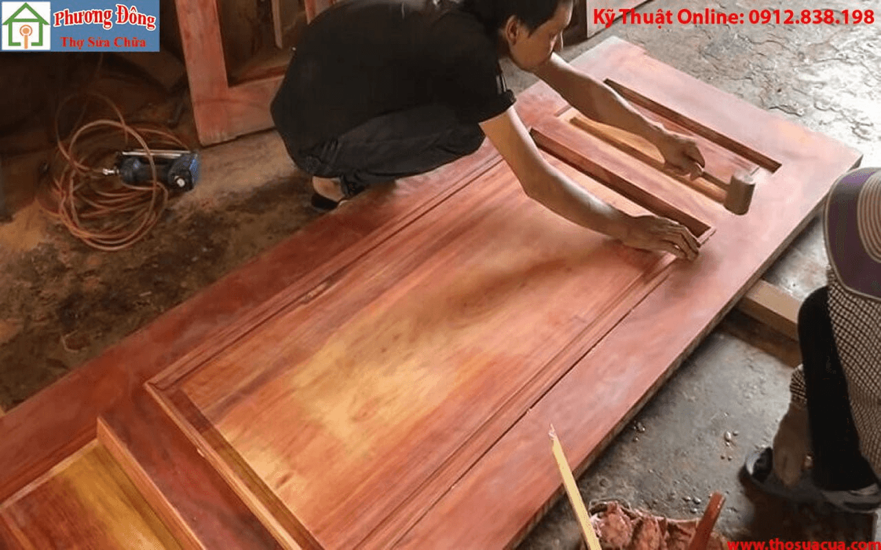 Sửa cửa gỗ tại Tây Hồ