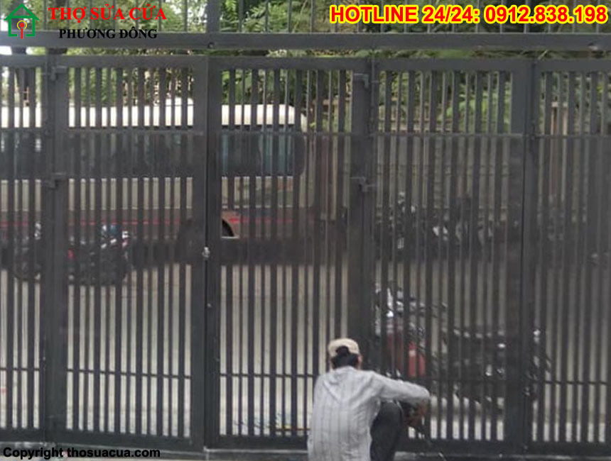 Sơn sửa cửa sắt Long Biên