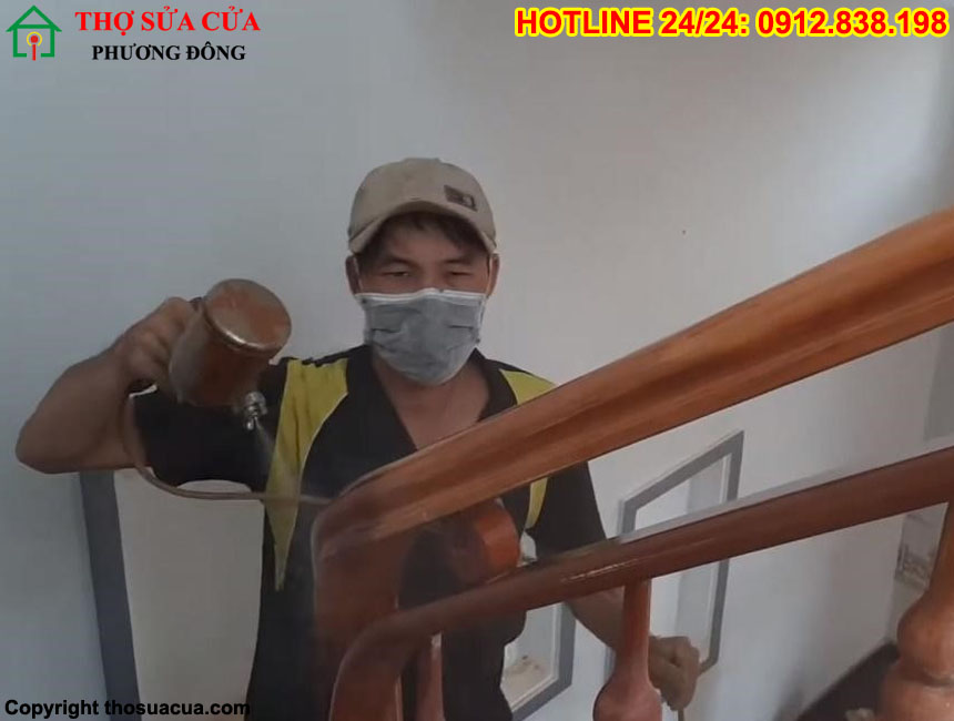 Sửa cầu thang gỗ tại Cầu Giấy