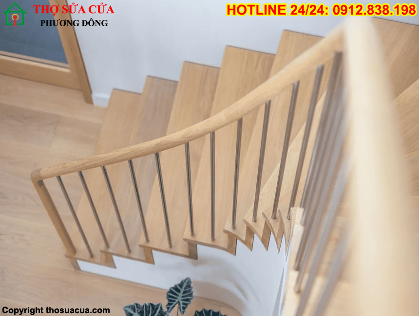 Sửa cầu thang gỗ tại Long Biên