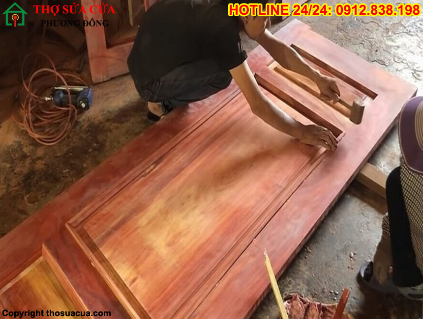 Sửa cửa gỗ tại Hà Đông