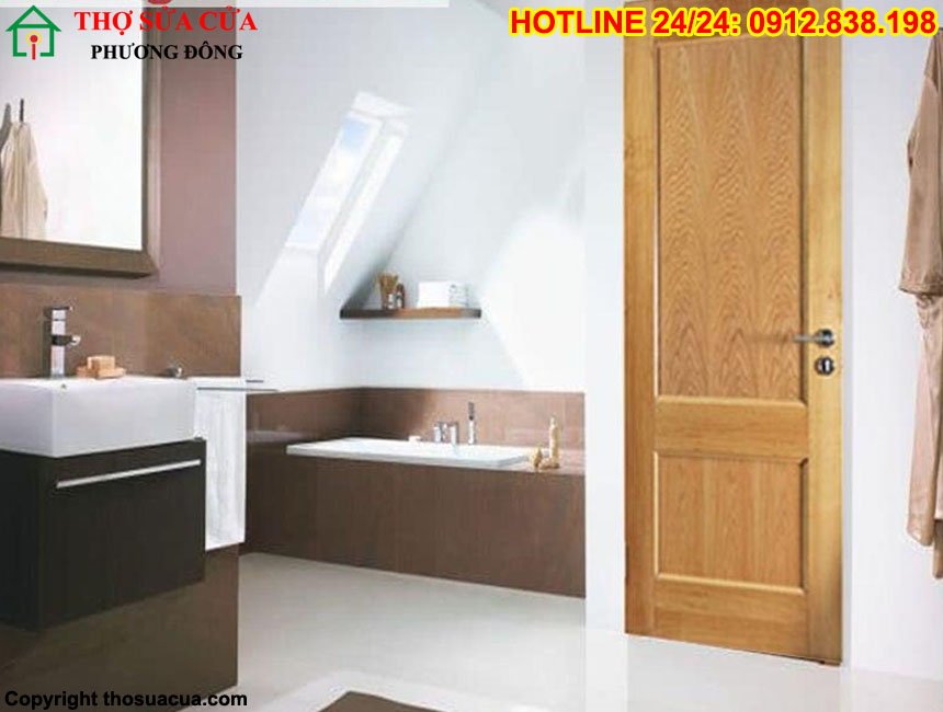 Cửa gỗ có nên dùng trong nhà tắm
