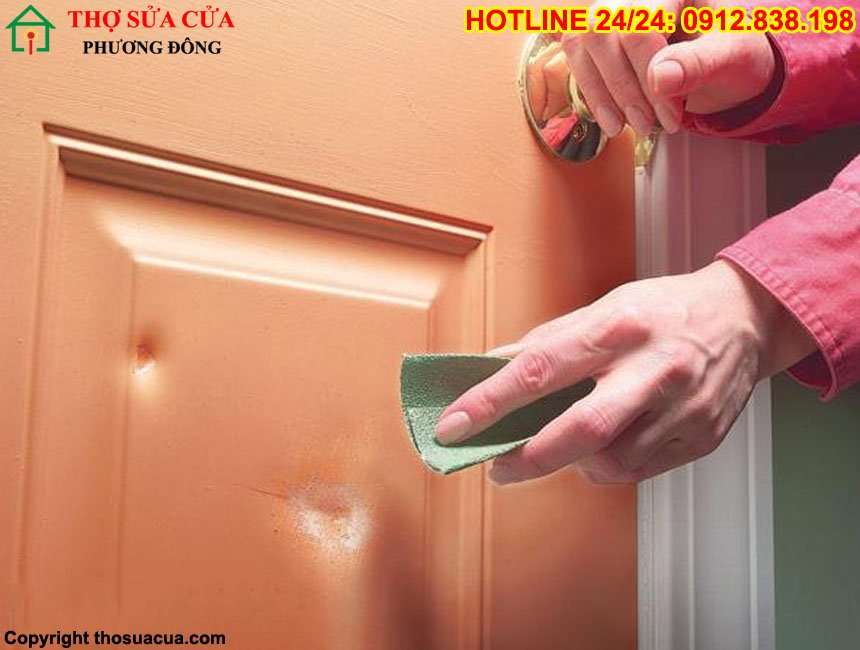 Khắc phục lỗi cửa gỗ công nghiệp