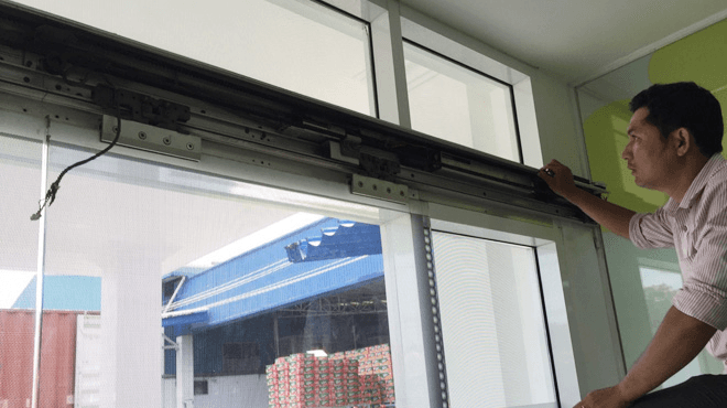 Sửa cửa kính tự động tại HCM
