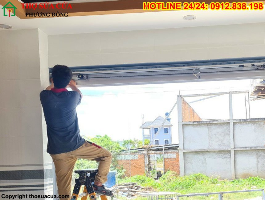 Sửa cửa kính tự động dừng giữa chừng