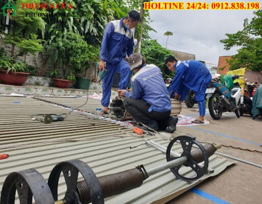 Sửa cửa cuốn tại phường Phú Định
