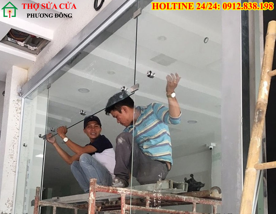Sửa cửa kính tại phường Hòa Lợi