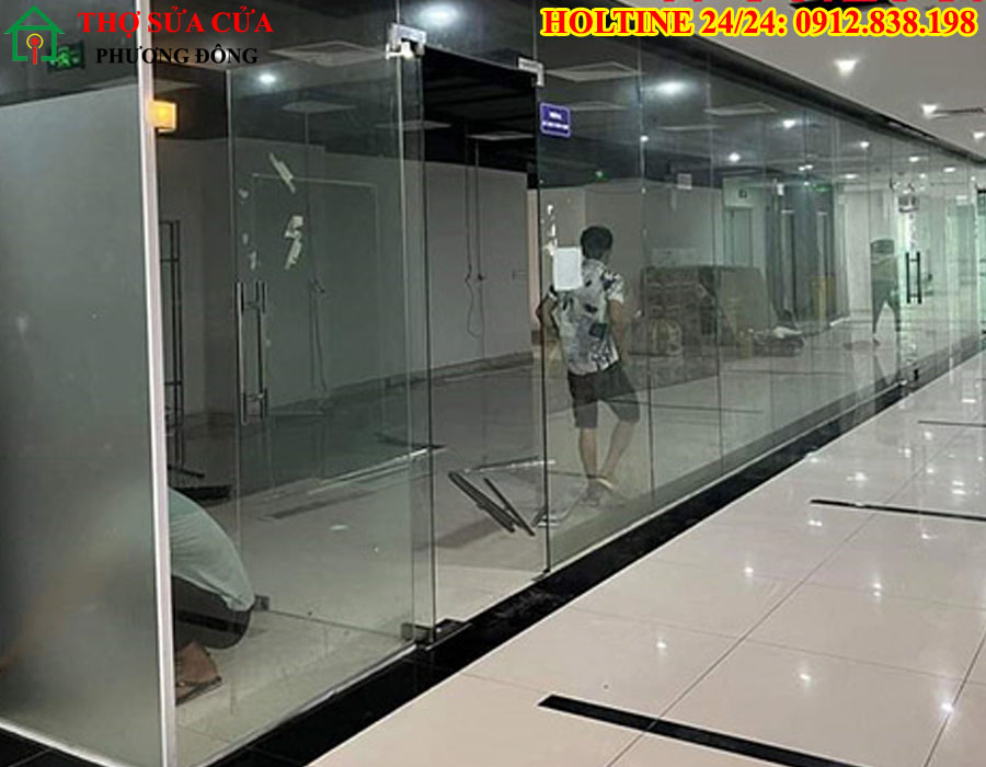 Sửa cửa kính tại phường Ngô Quyền