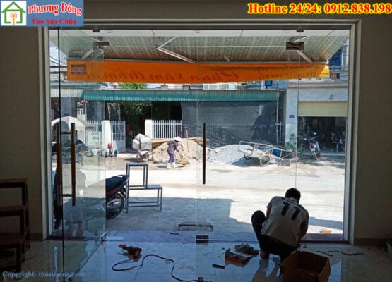 Sửa cửa kính tại phường Ô Chợ Dừa