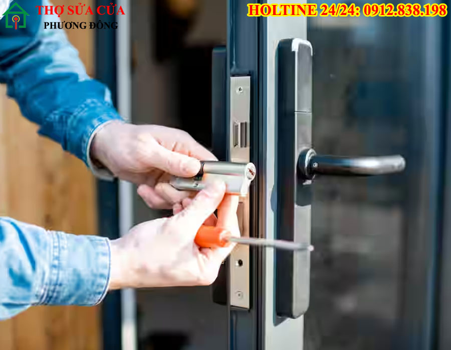 Sửa cửa kính tại phường Tứ Minh