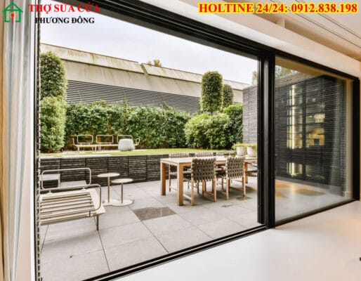 Sửa cửa kính tại phường Vân Hà