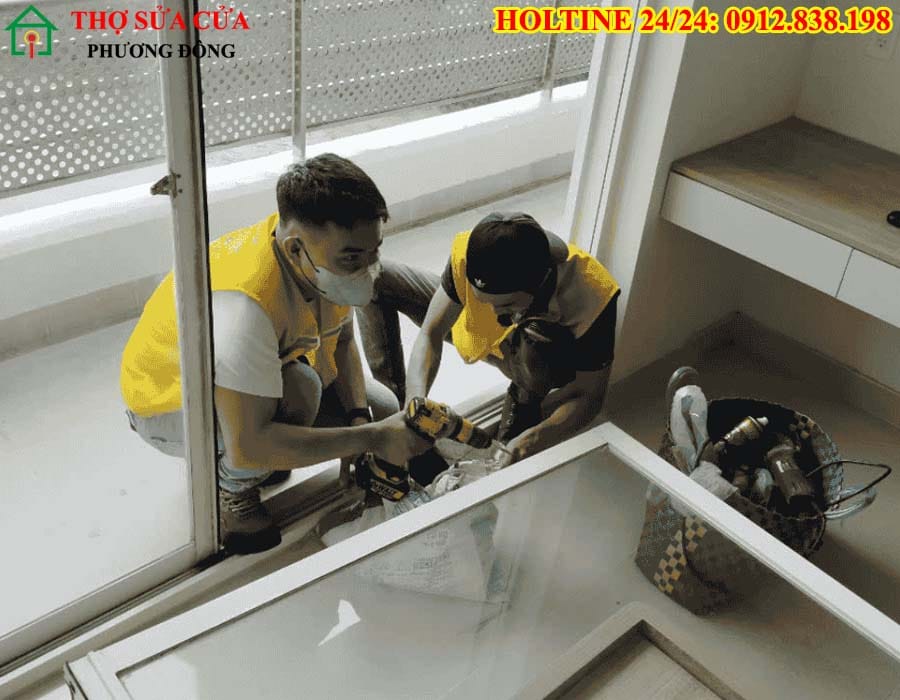 thợ sửa cửa kéo nhôm kính xingfa