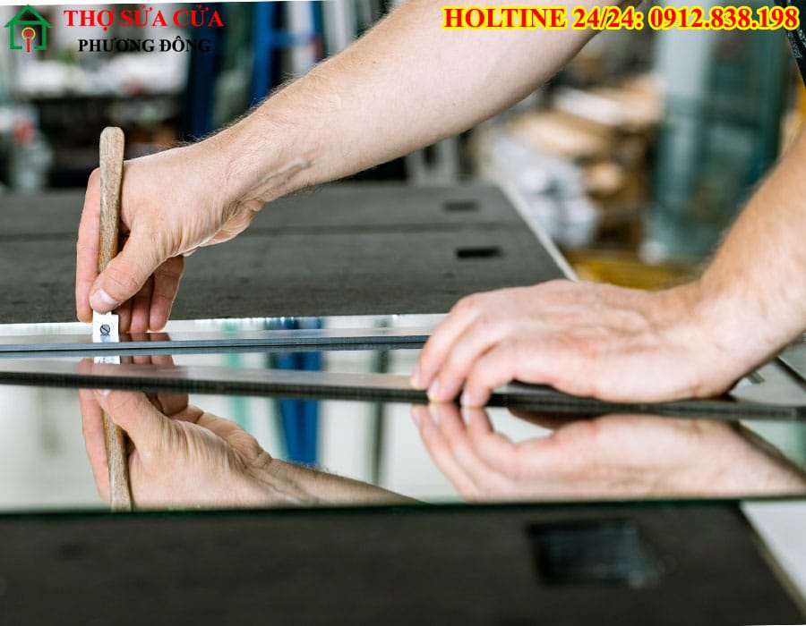 Cắt kính mặt bàn tại phường Lĩnh Nam