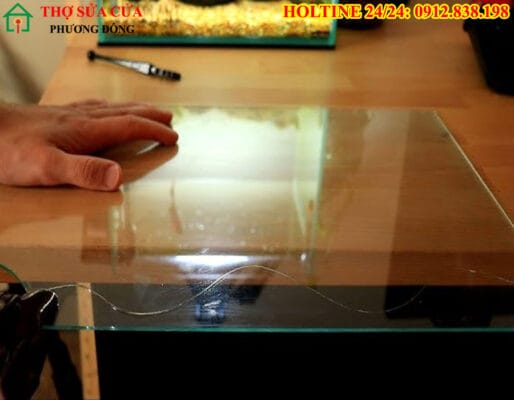 Cắt kính mặt bàn tại phường Tân Khánh