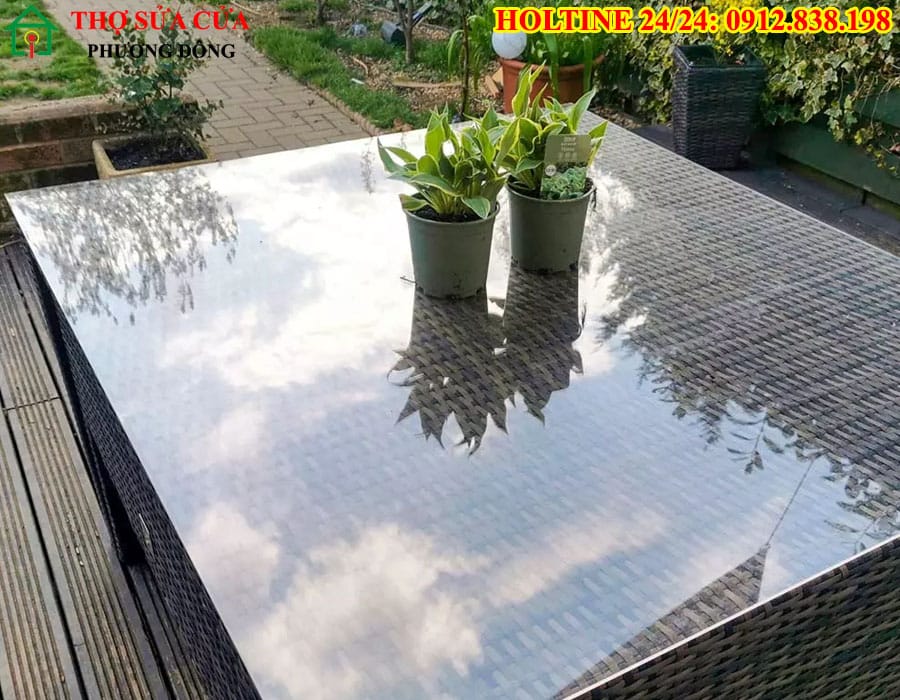 Cắt kính mặt bàn tại phường Văn Miếu