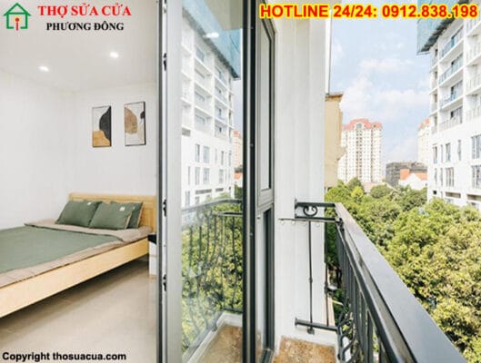 Sửa cửa sổ chung cư tại phường Đông Hòa