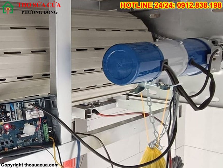 Sửa cửa cuốn tại Long Biên