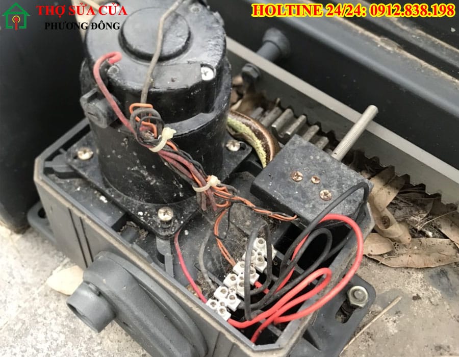 thợ sửa cửa cổng tự động